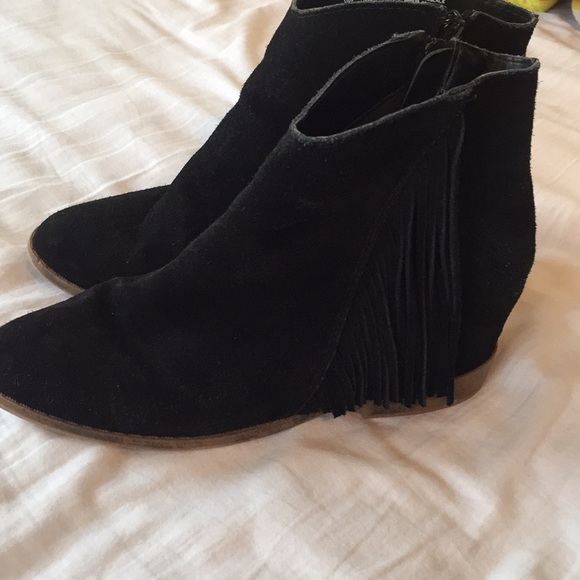 Leather Boots with Fringe - Picture 3 of 5